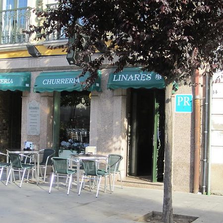 Hostal Linares Ribadeo Buitenkant foto