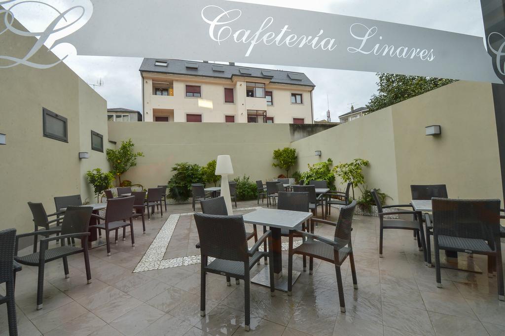 Hostal Linares Ribadeo Buitenkant foto